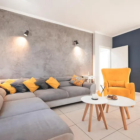Apartment Dominik *